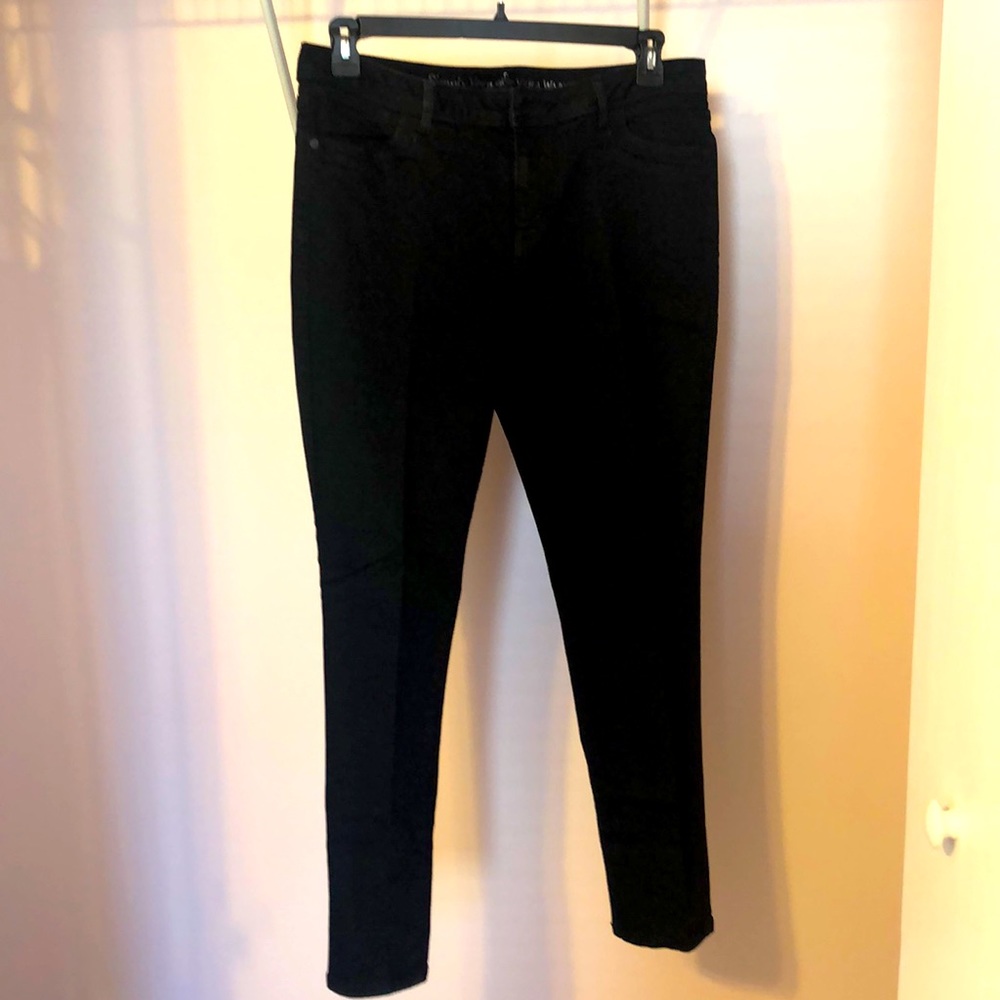 Simply Vera * Vera Wang skinny jeans